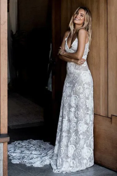 A-Line Spaghetti Straps Court Train Ivory Backless Lace Wedding Dress AHC591