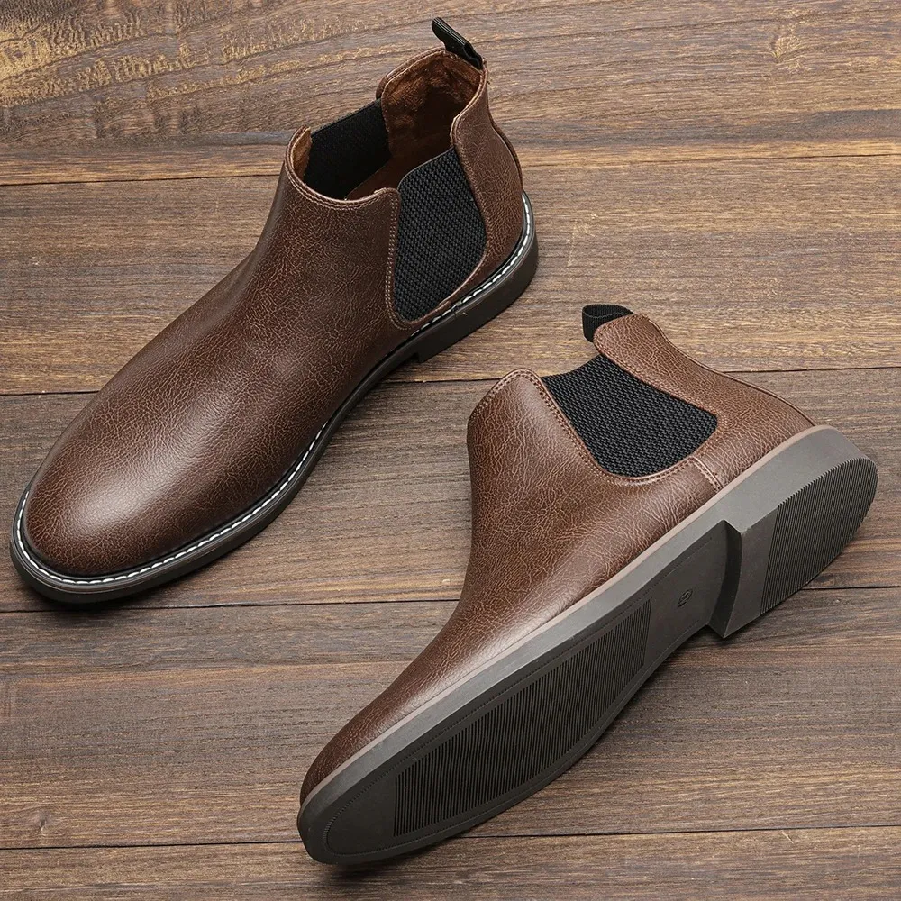 Bravonn - Chelsea Boots Heren met Glanzende Afwerking en Elastische Zijkanten