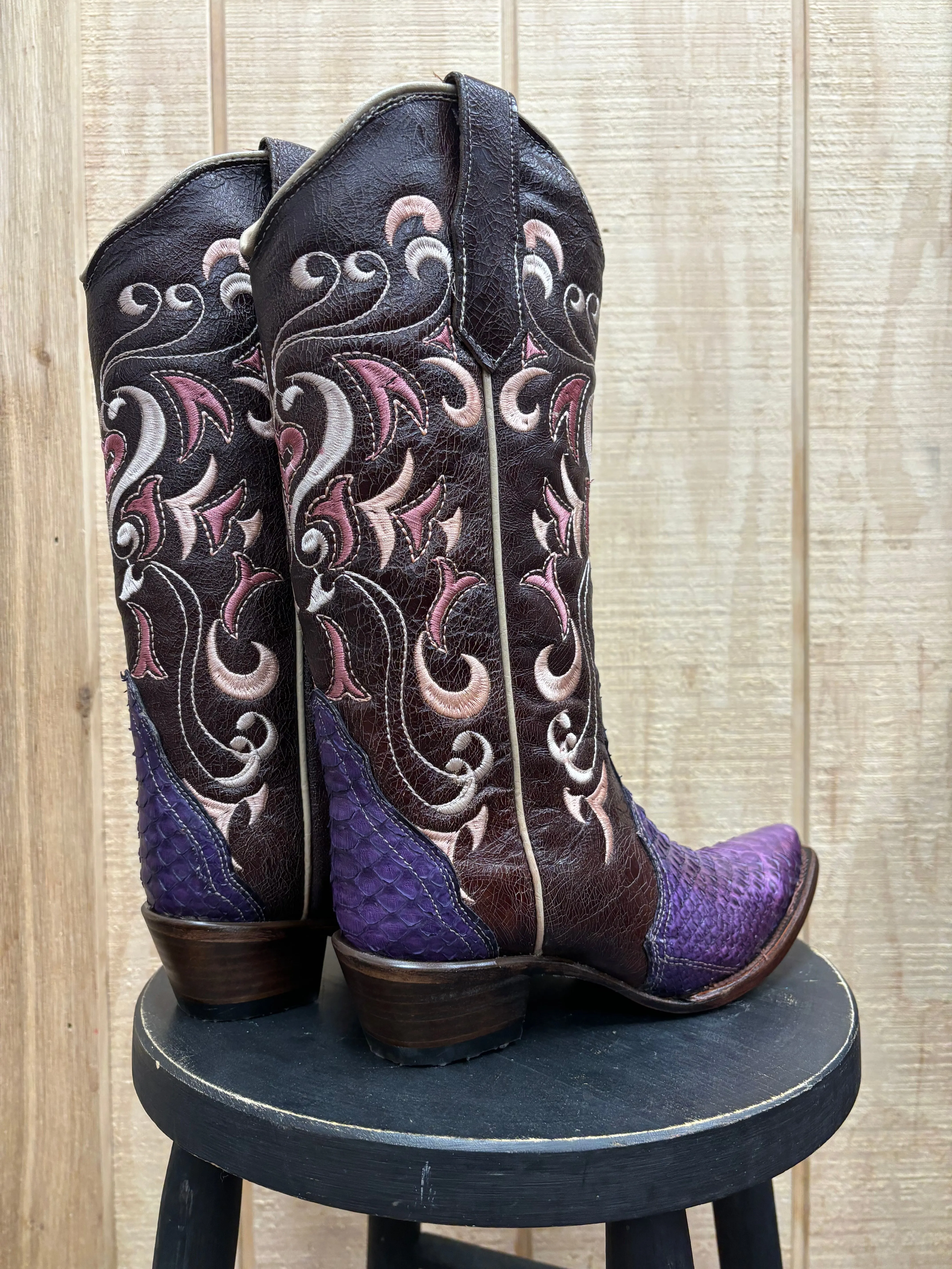 Circle G Women's Purple Embroidered Python Snip Toe Cowgirl Boots Snip Toe Cowgirl Boots L6115