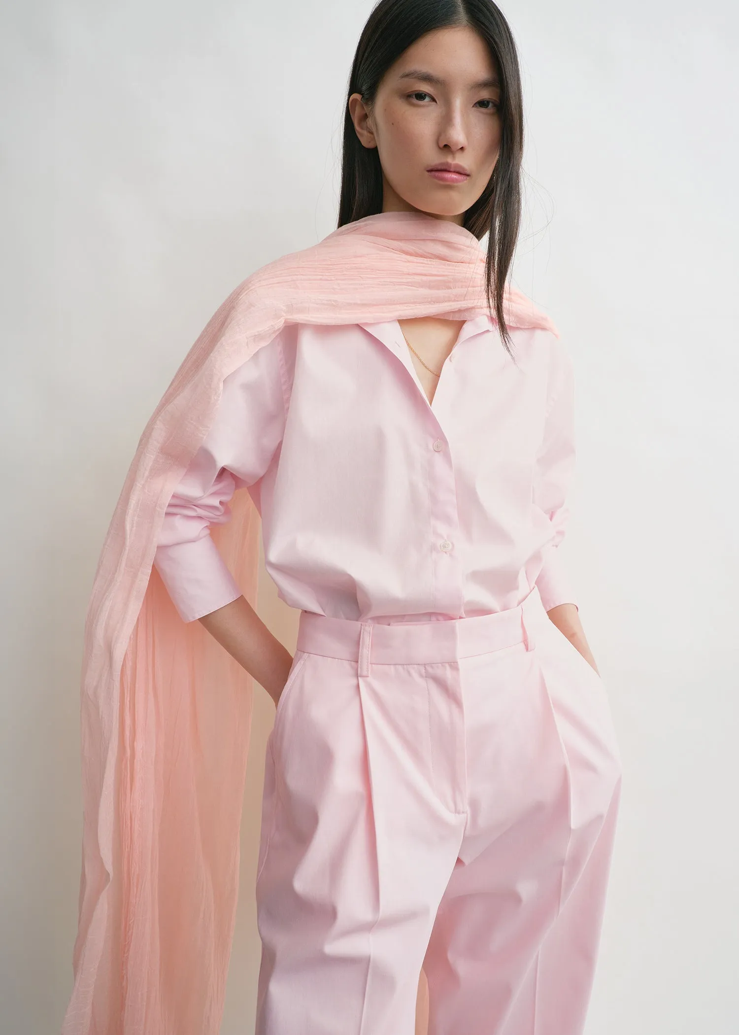 Crinkled scarf blossom