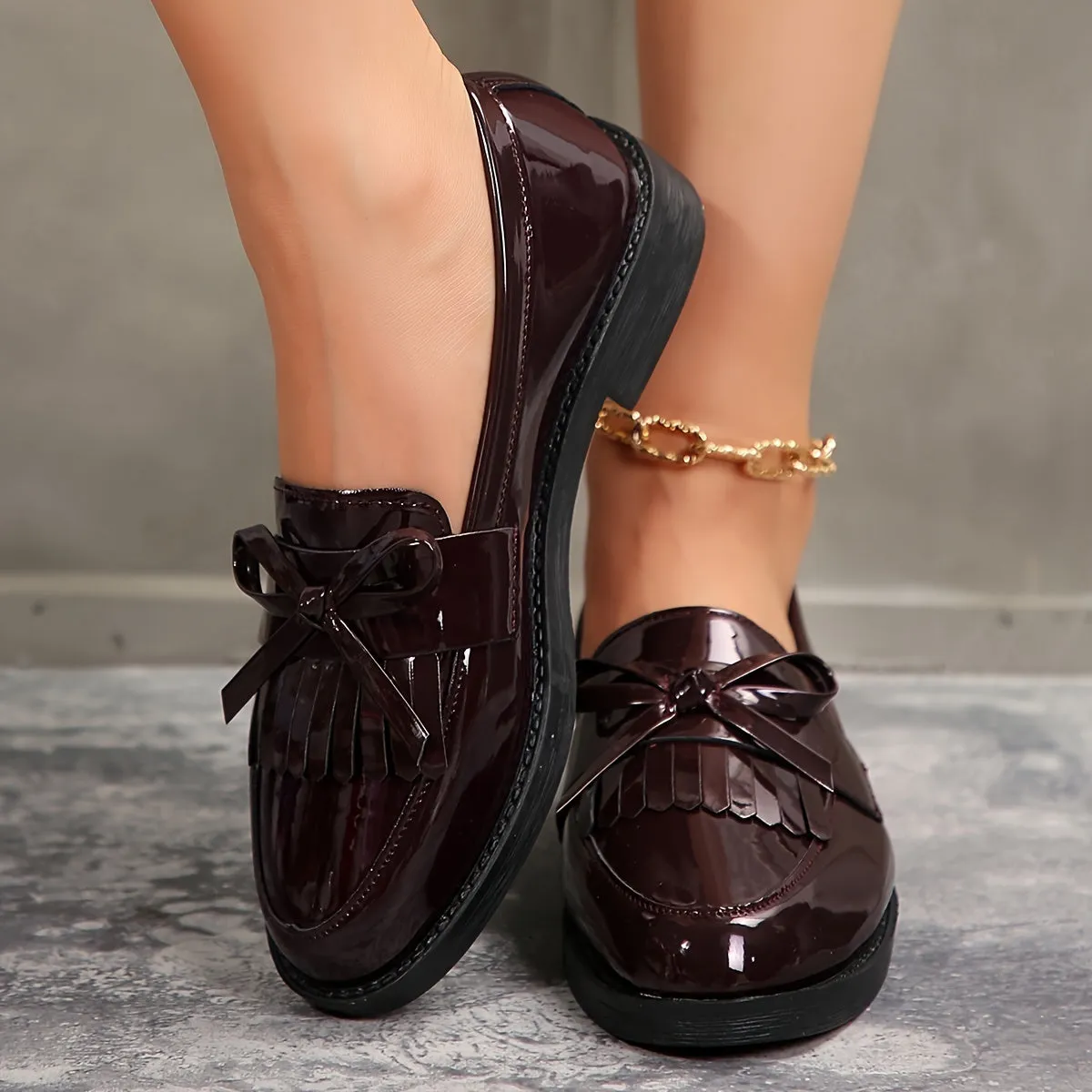 Loafer met kwastjes en strikjes, lage hak, vintage stijl slip-on oxford