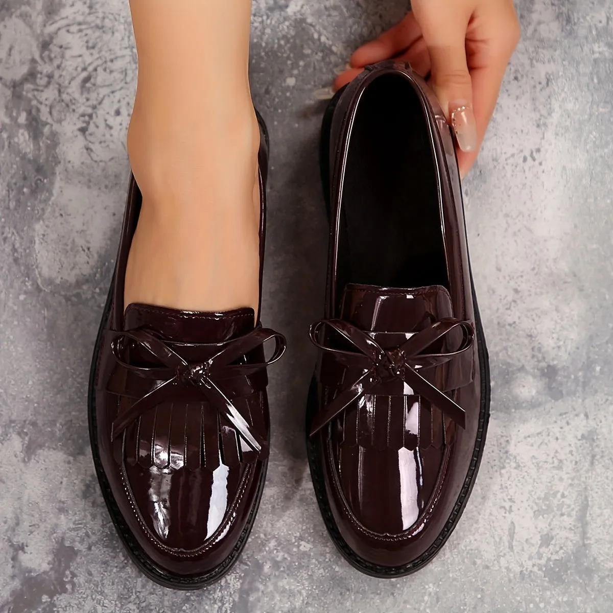 Loafer met kwastjes en strikjes, lage hak, vintage stijl slip-on oxford