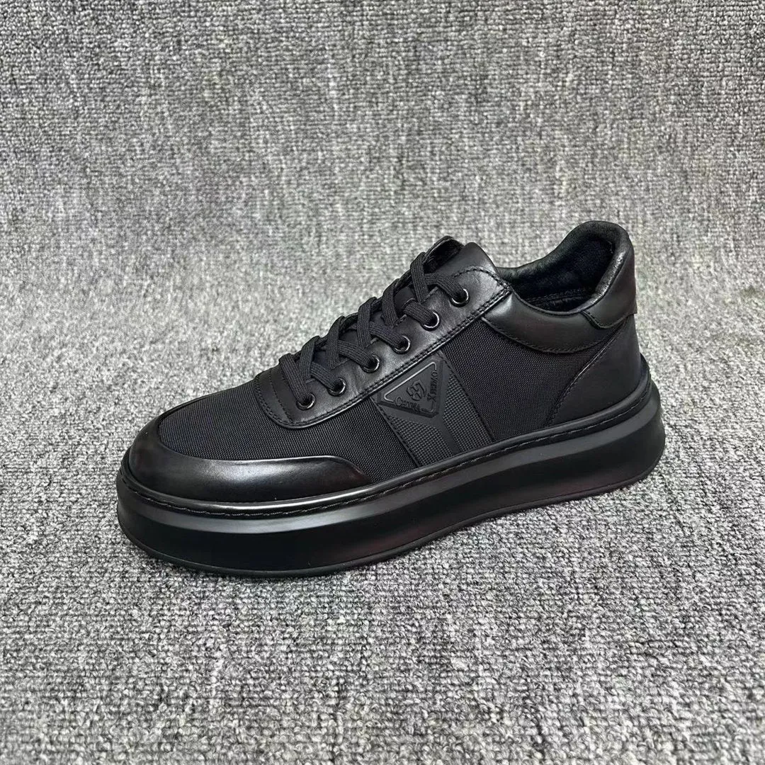 Men's Casual Black Sneakers