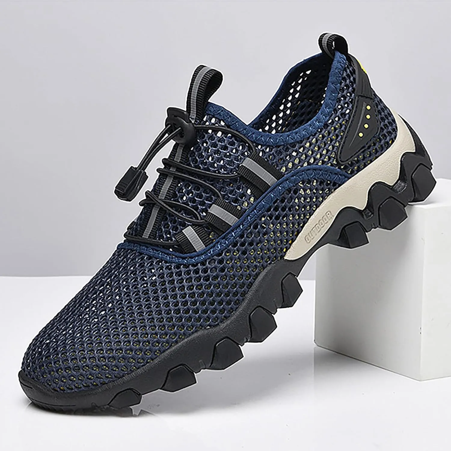 Men's Shoes Summer Breathable Mesh Shoes Sports Casual Shoes Men's Hiking Shoes Tourism Hiking Shoes men's flip flops