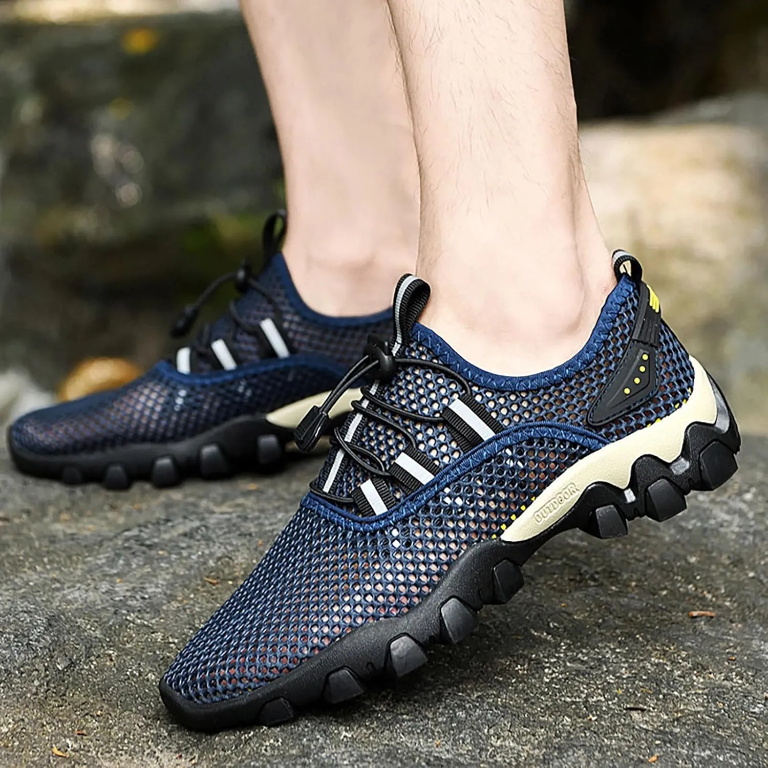 Men's Shoes Summer Breathable Mesh Shoes Sports Casual Shoes Men's Hiking Shoes Tourism Hiking Shoes men's flip flops