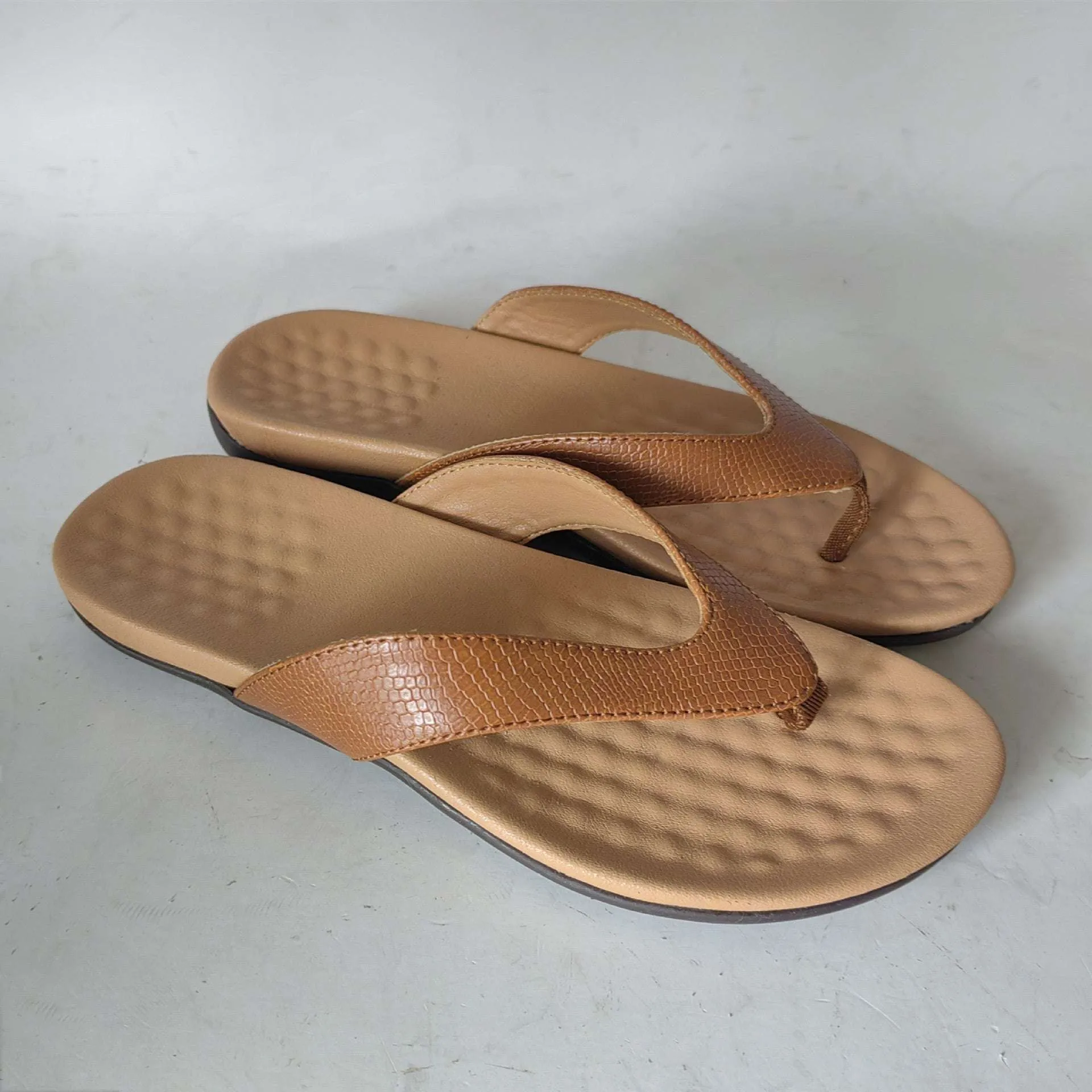 Women’s Flat Heel Thong Sandals in 3 Colors