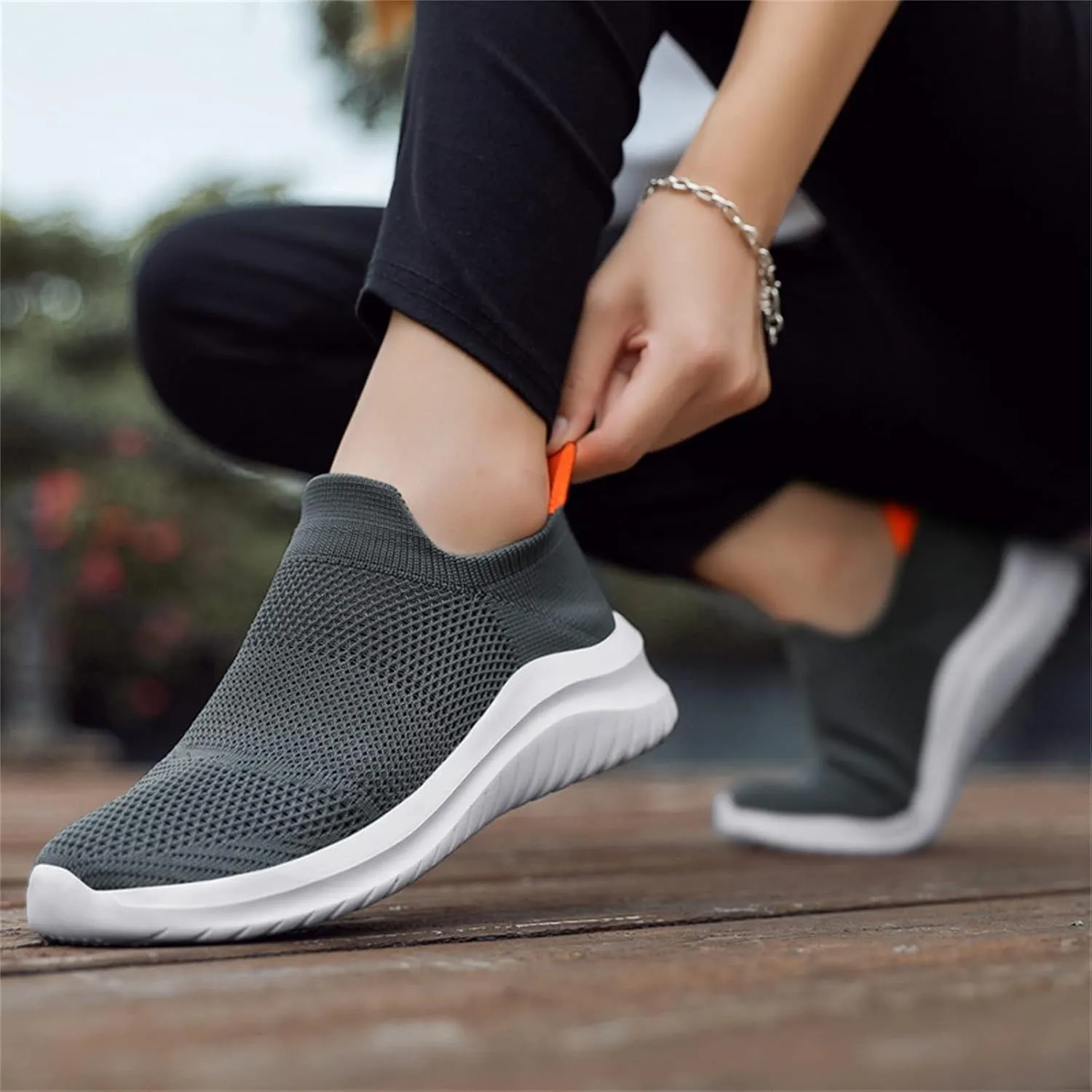 Women's Walking Shoes Non Slip Running Shoes Lightweight Fashion Sneakers Workout Shoes Breathable Athletic Shoes